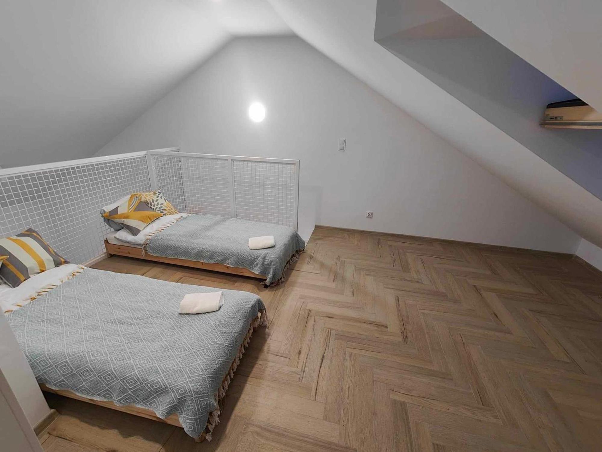 Turkusowa Kamienica Apartman Pierwoszyno Kültér fotó
